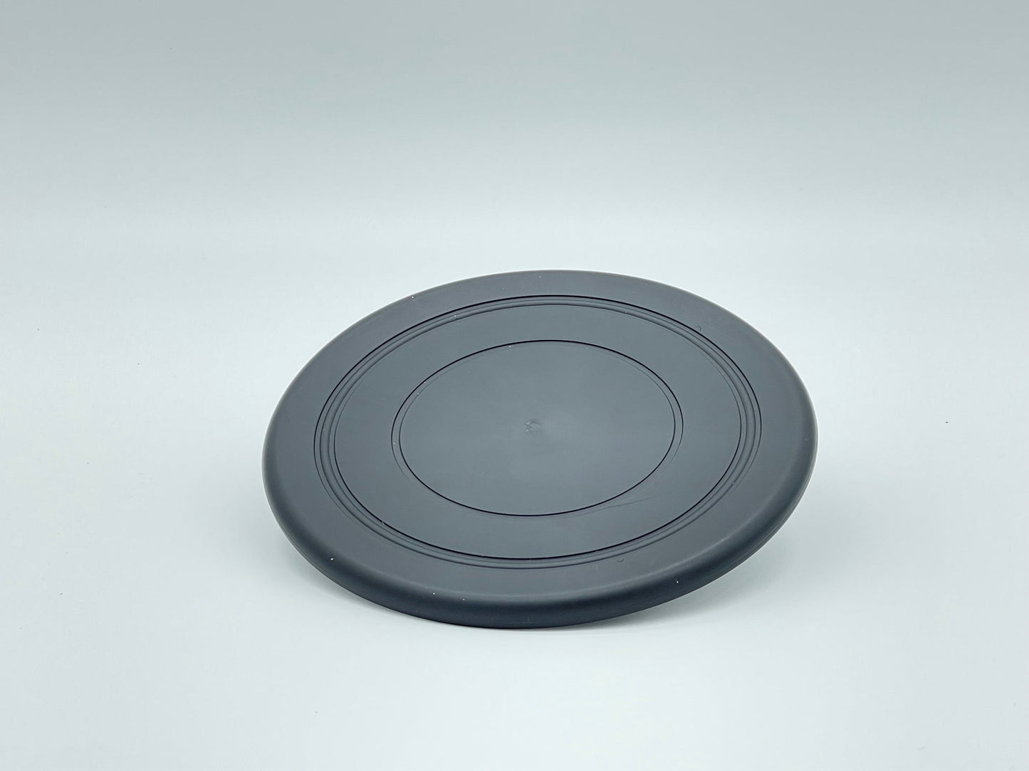 Fetch Me Frisbee – The Ultimate Outdoor Toy for Dogs Who Live to Play